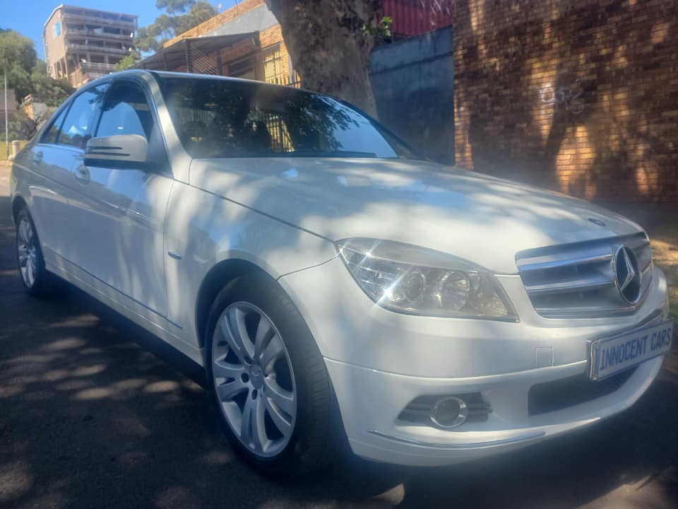 2010 MERCEDES BENZ C200 CDI DIESEL, AUTOMATIC, WHITE COLOR, MILEAGE 118000KMS. LS