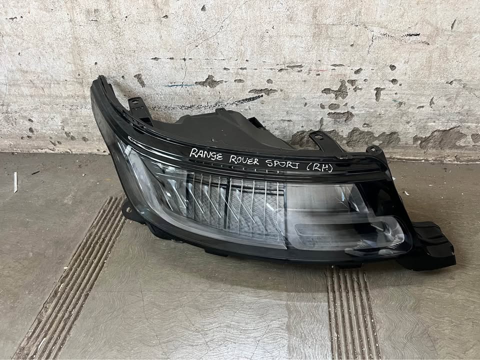 Range Rover sport headlight RHS - Private Seller Range Rover sport headlight RHS - Private Seller