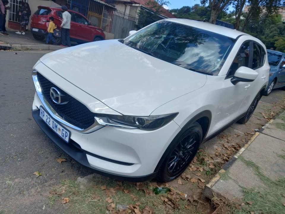 2018 Mazda CX5 SKYACTIVE 2.0 Automatic, White, Reverse Camera