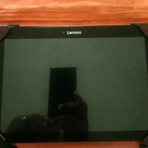 Lenova tablets 10" 