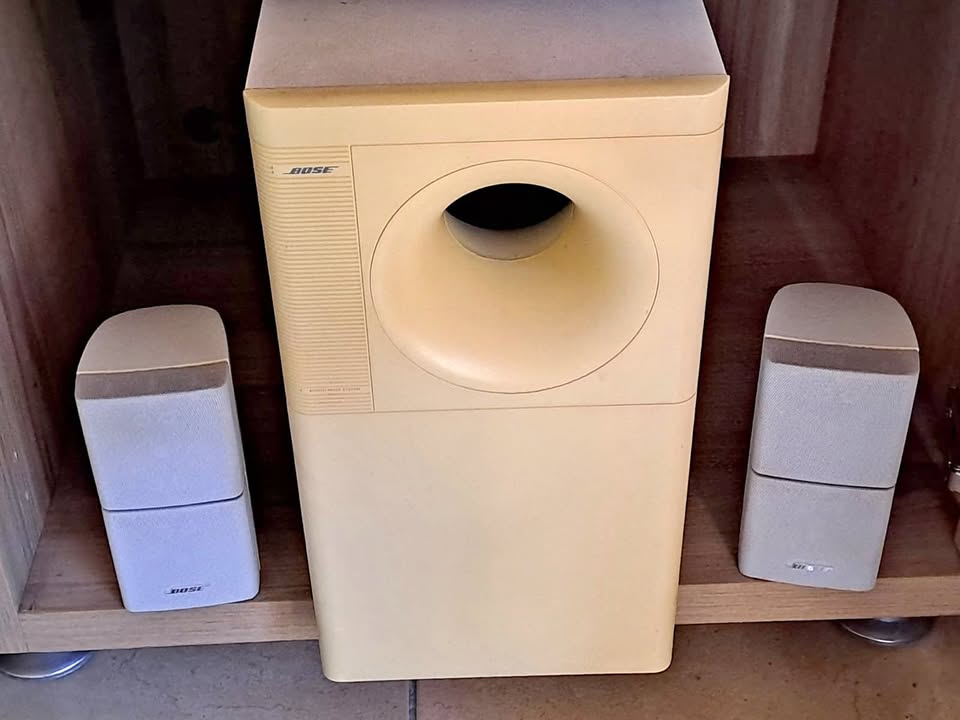 SPEAKERS  BOSE