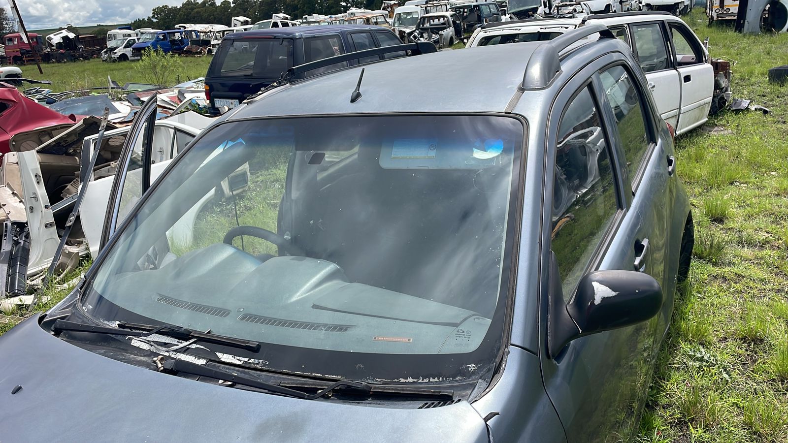 Daihatsu Terios Windscreens - Private Seller Daihatsu Terios Windscreens - Private Seller