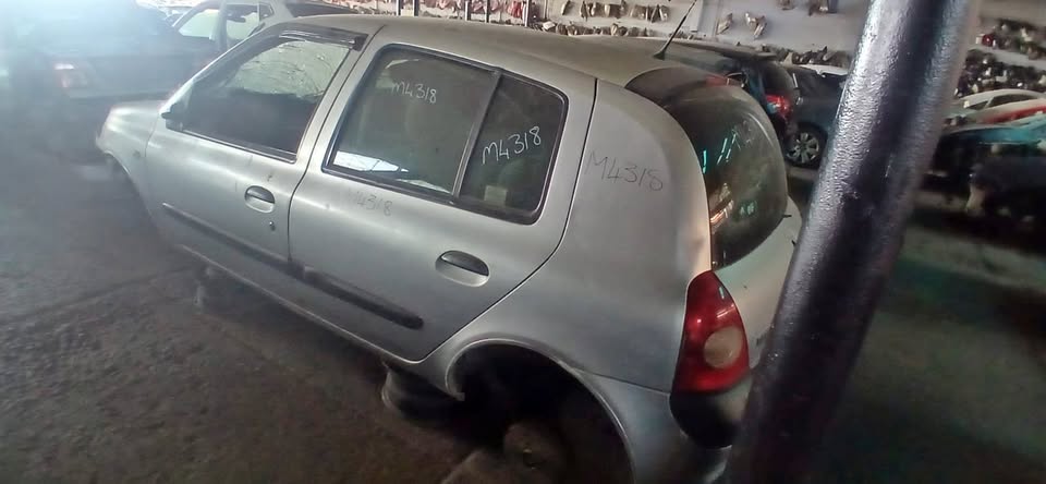 RENAULT CLIO STRIPPING FOR SPARES - Private Seller RENAULT CLIO STRIPPING FOR SPARES - Private Seller