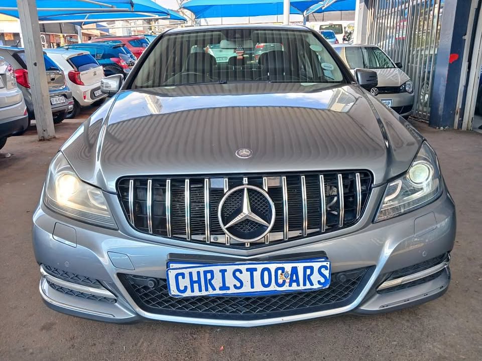 2012 model Mercedes Benz C180 sedan automatic transmission petrol mileage 116000km