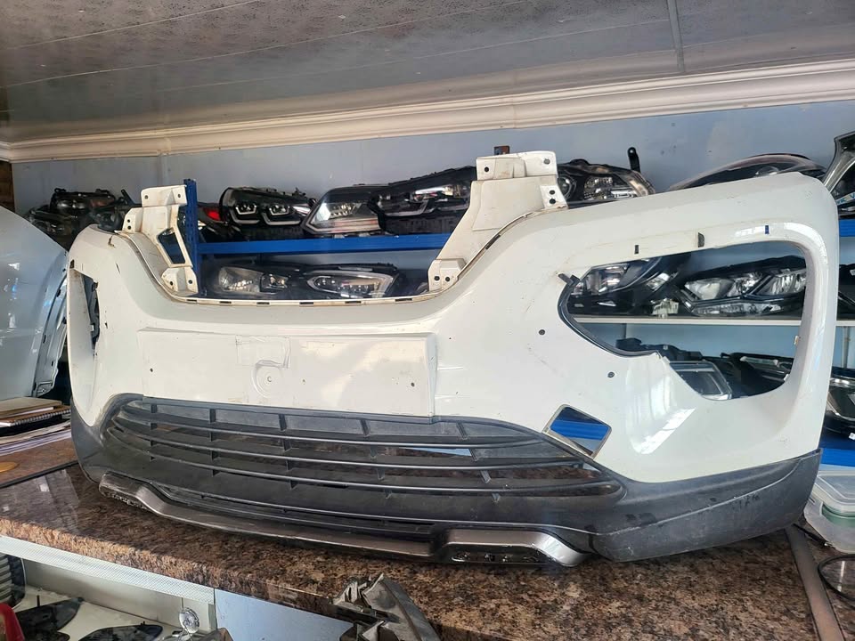 2022 Renault Kwid climber front bumper for sale - Private Seller 2022 Renault Kwid climber front bumper for sale - Private Seller