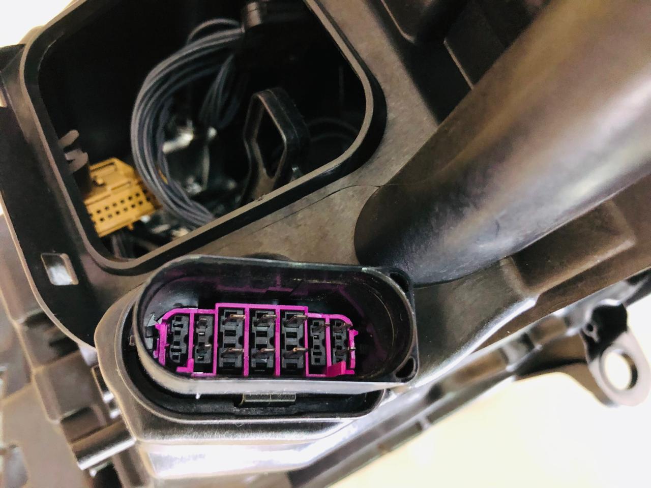 VW Touareg LH and RH xenon headlights (2015 -2018) - Private Seller