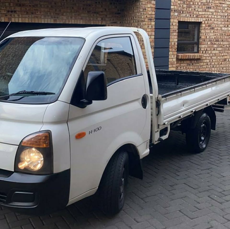 2018 HYUNDAI H100