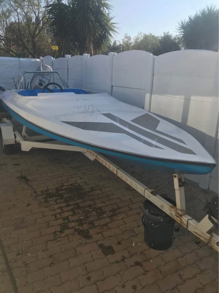 Suzuki Speed Boat