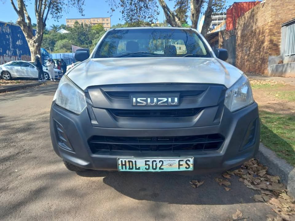 2019 ISUZU KB250 DMAX SINGLE CAB DIESEL, MANUAL, WHITE, 77000KMS 2019 ISUZU KB250 DMAX SINGLE CAB DIESEL, MANUAL, WHITE, 77000KMS