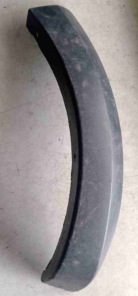 Renault Sandero Stepway left Rear bumper Arch Renault Sandero Stepway left Rear bumper Arch