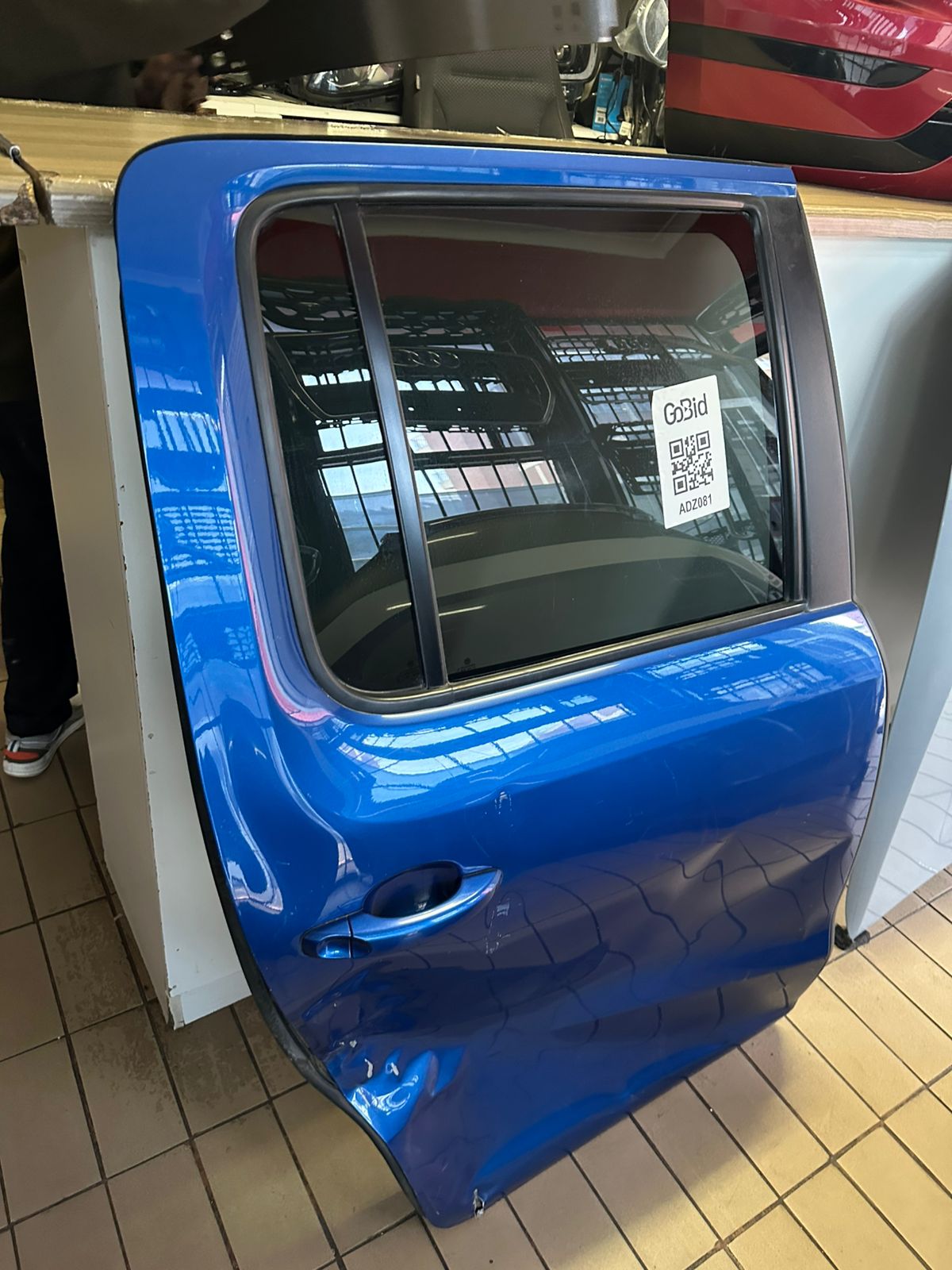 2018 VW AMAROK REAR RIGHT DOOR WITH GLASS AND MECHANISMS ETC FOR SALE - Private Seller