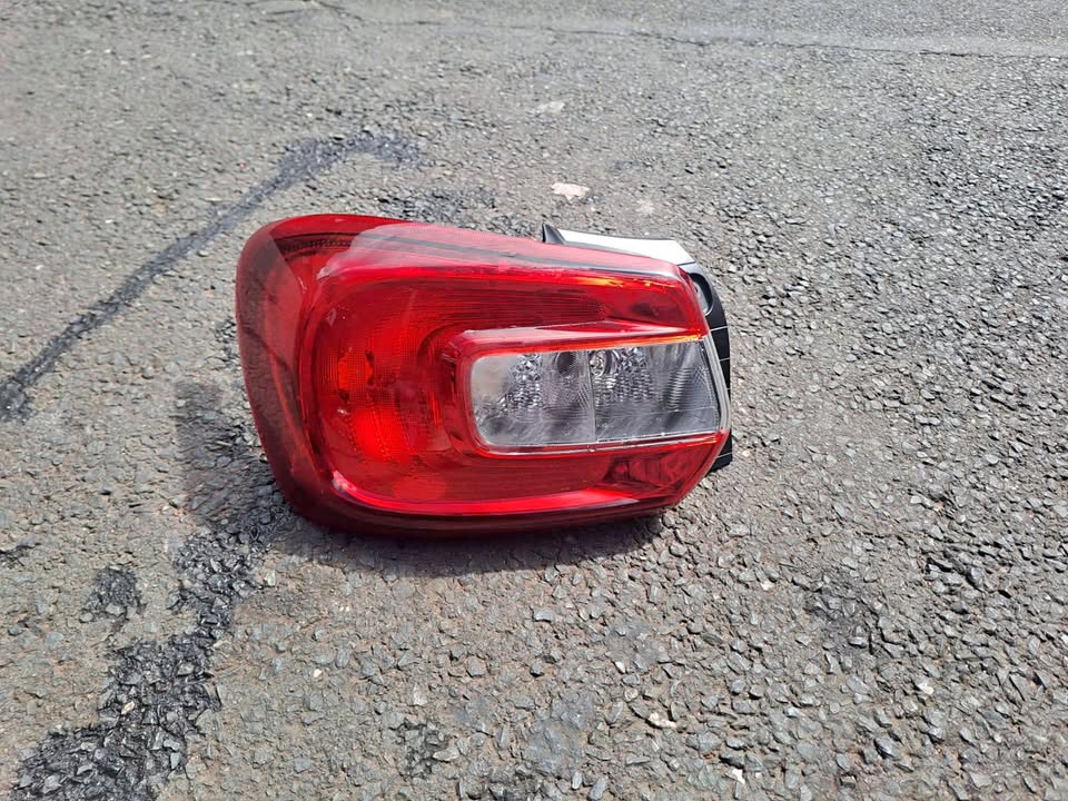 2020 - 2023 Suzuki Expreso Left Side Taillight. - Private Seller 2020 - 2023 Suzuki Expreso Left Side Taillight. - Private Seller