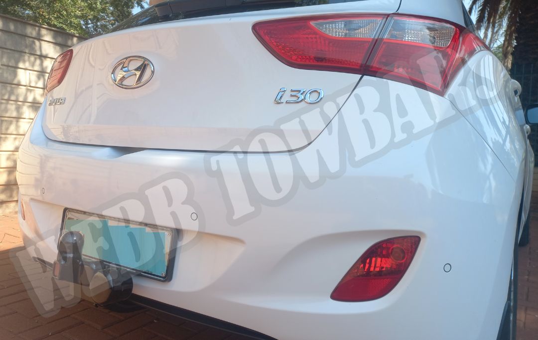 Hyundai i30 Standard/Detachable Towbars - Private Seller
