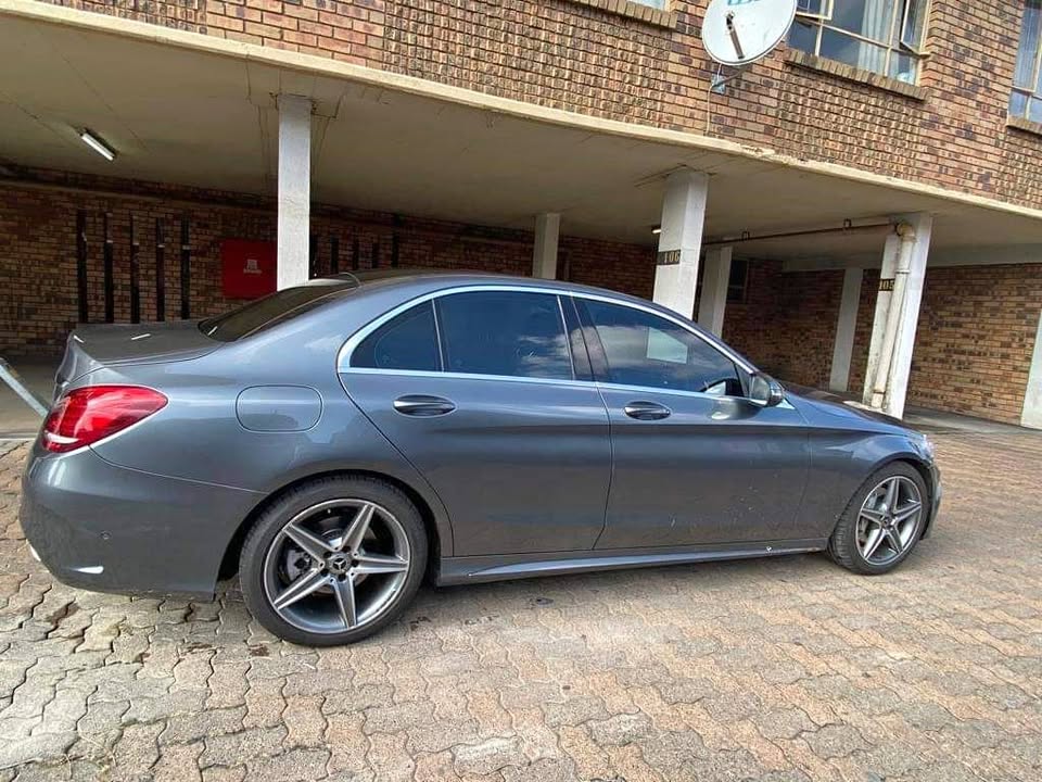 Mercedes Benz C 200 AMG line