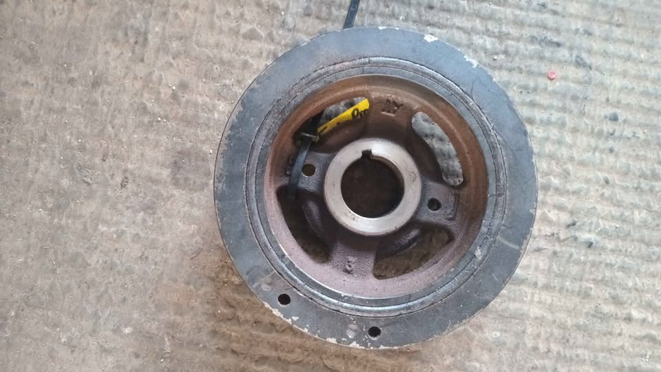 2003 to 2005 Toyota Prado 120 series V6 petrol crank pulley for sale - Private Seller 2003 to 2005 Toyota Prado 120 series V6 petrol crank pulley for sale - Private Seller