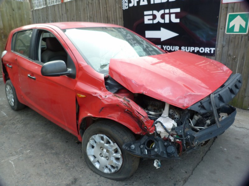 Hyundai i20 1.2 G4LA Manual Red - 2014 STRIPPING FOR SPARES - Private Seller Hyundai i20 1.2 G4LA Manual Red - 2014 STRIPPING FOR SPARES - Private Seller