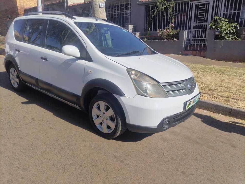 2013 Nissan Livina Xgear 1.6