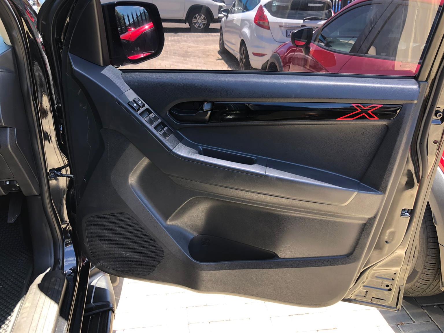 Preloaded Image 14