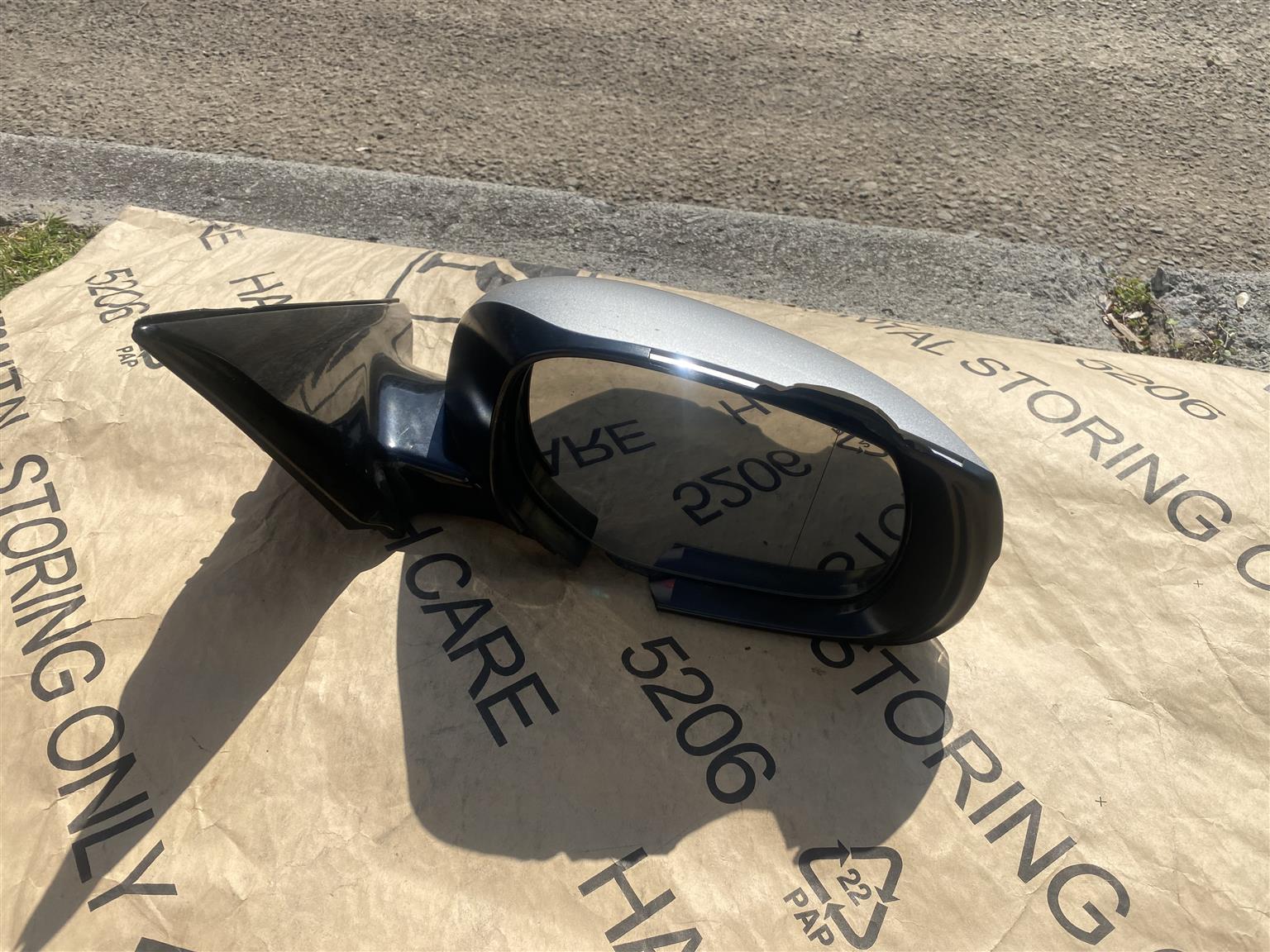 2017 INFINITI Q50 ELECTRONIC AUTO-FOLD DOOR MIRROR RIGHT SIDE FOR SALE - Private Seller
