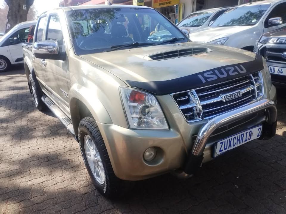 2012 ISUZU KB300 LX DTEQ DOUBLE CAB MANUAL