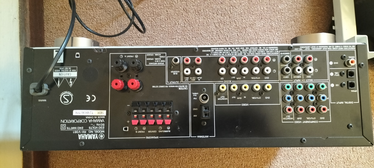 Yamaha RX V361 Amp and Speakers