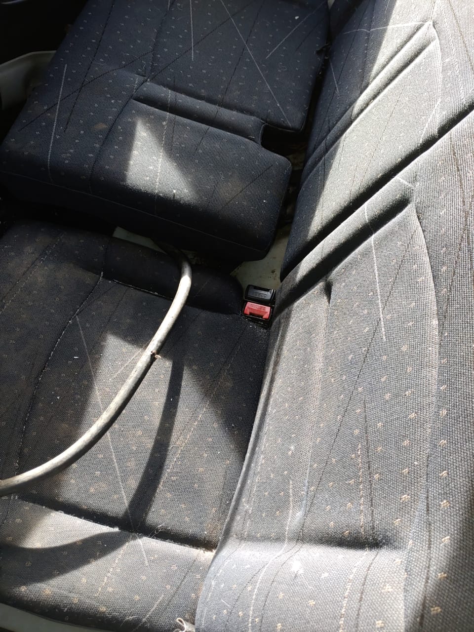 RENAULT CLIO ACCIDENT DAMAGEDBODY PARTS FOR SALE - Private Seller