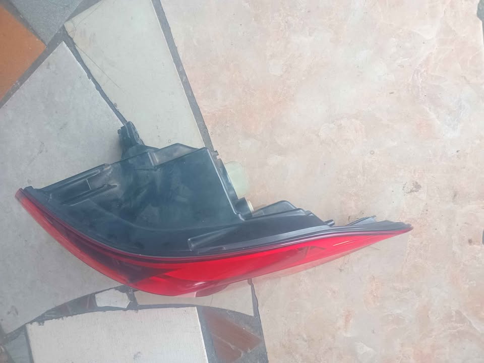 Taillight Outer R for BMW f39 X2 - Private Seller