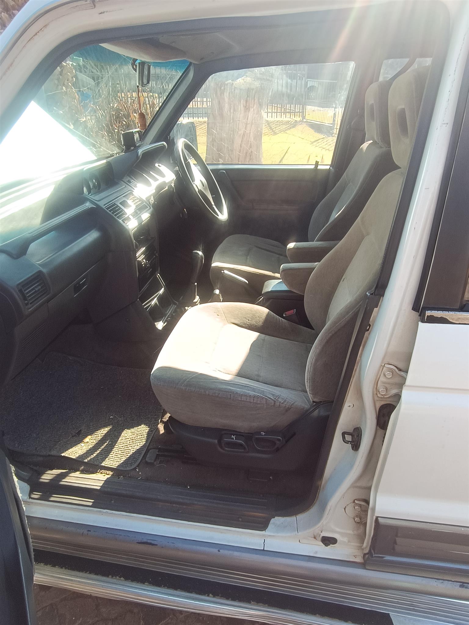 Mitshubishi pajero 3000 V6 ECU for sale or swop papers up to date 5 new tyres