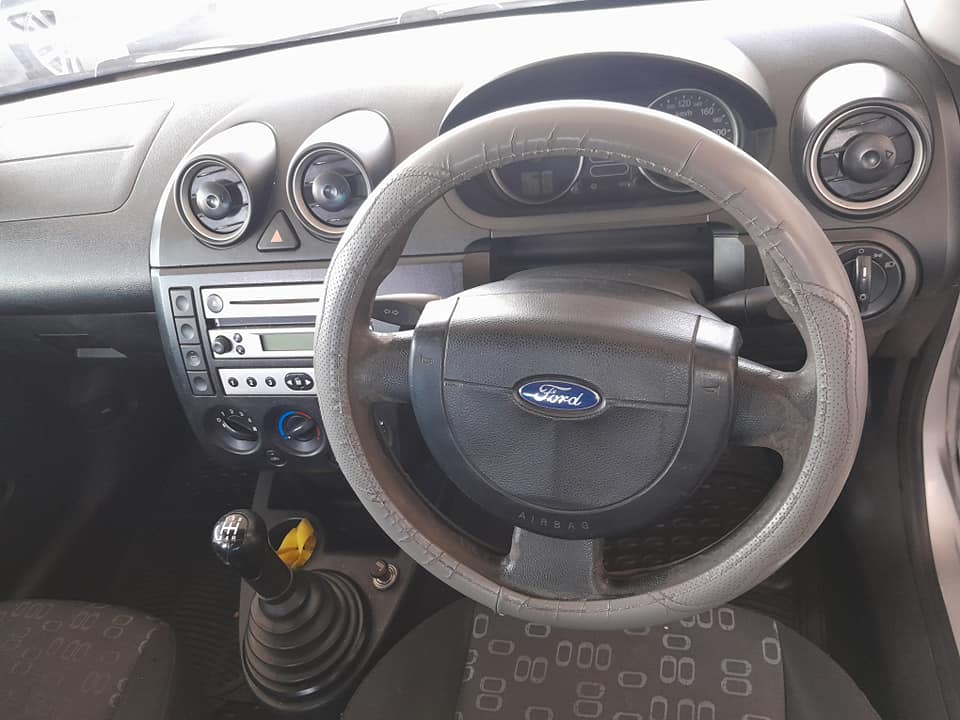 2005 FORD FIESTA 1.6 MANUAL