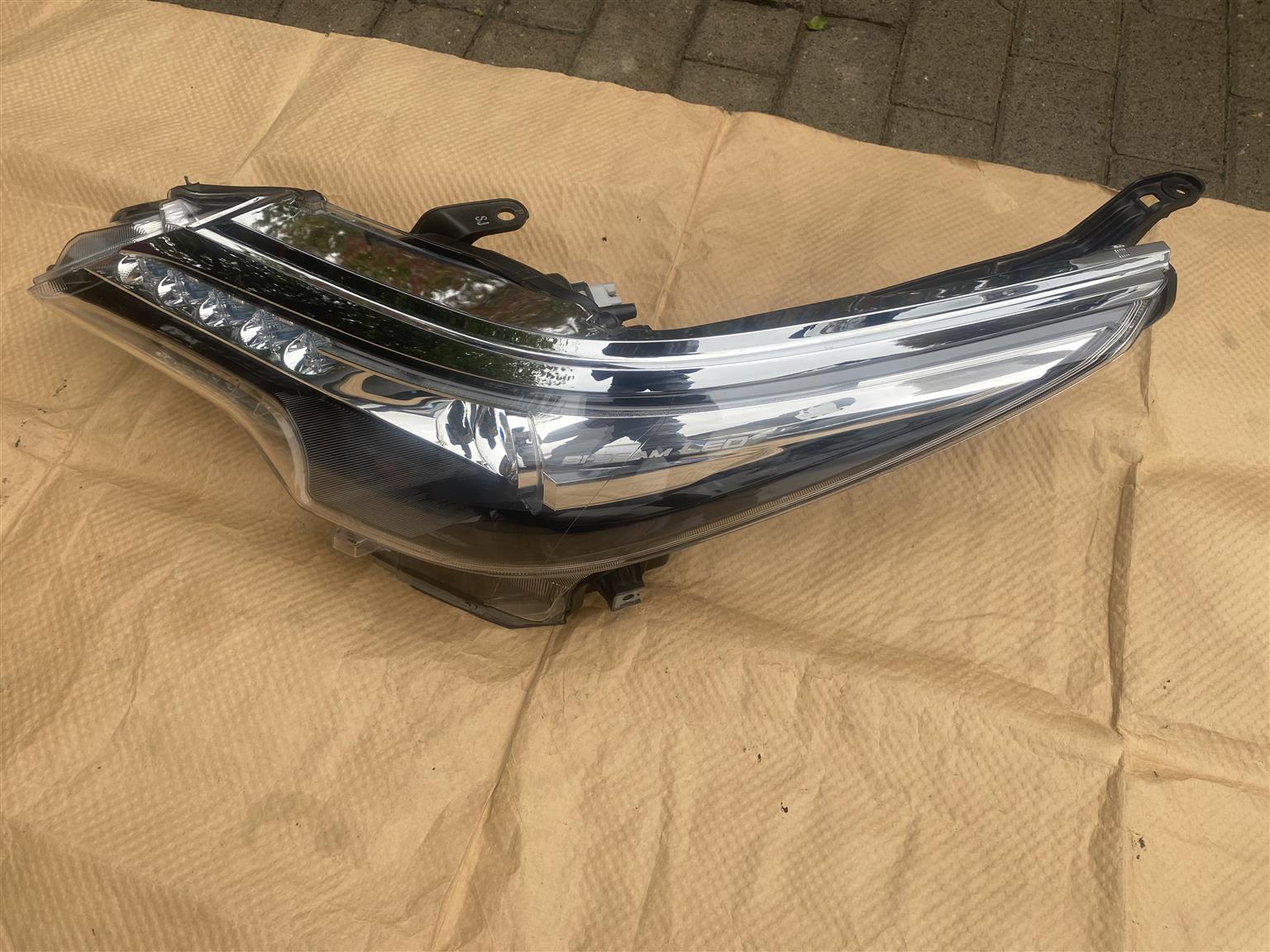 2022 TOYOTA FORTUNER GD-6 HI-BEAM LED HEADLIGHT LEFT SIDE FOR SALE