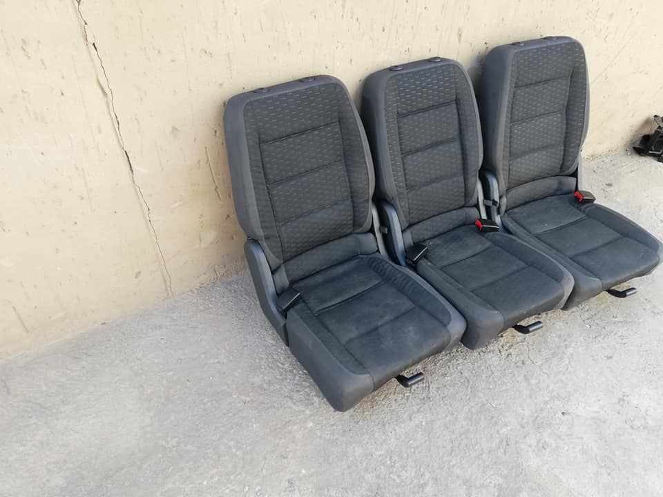 VW TOURAN REAR SEATS - Private Seller VW TOURAN REAR SEATS - Private Seller