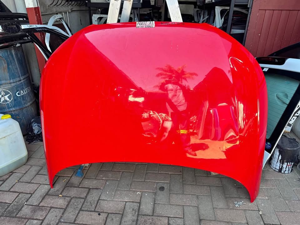 Audi A1 Bonnet Hood - Private Seller Audi A1 Bonnet Hood - Private Seller