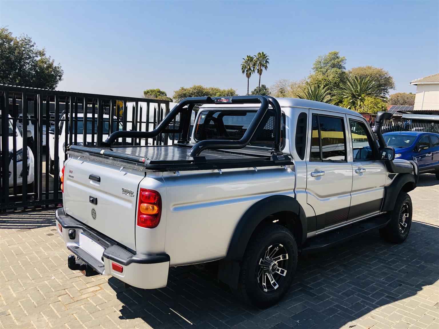 Used 2021 Mahindra Pik Up 2.2CRDe double cab 4x4 S11 - Private Seller