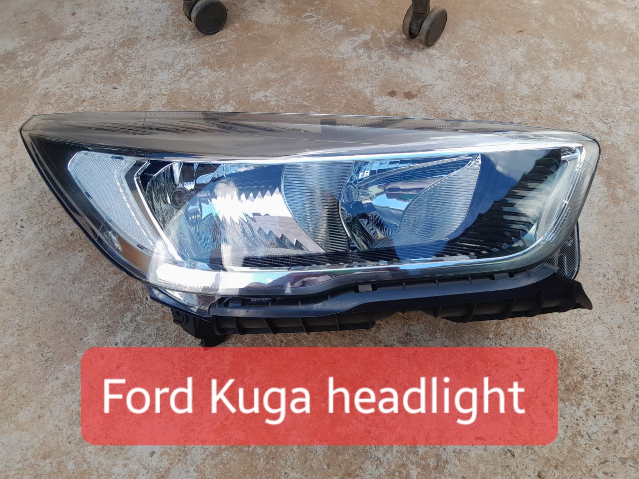 Ford KUGA Front Bumper and Right Side Headlight - Private Seller Ford KUGA Front Bumper and Right Side Headlight - Private Seller