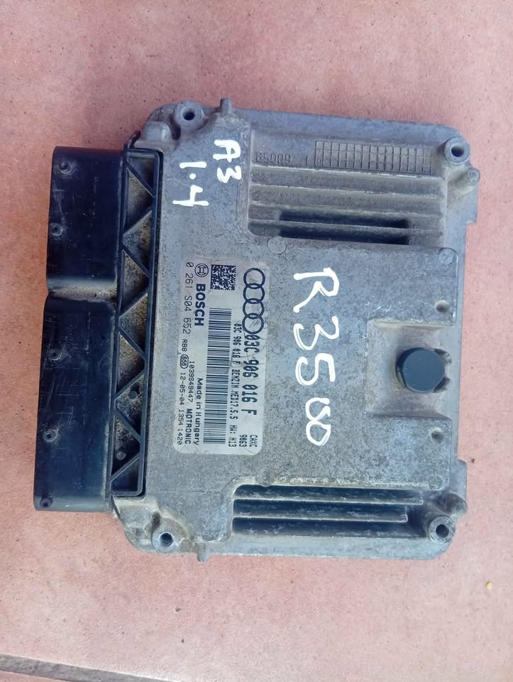 Audi A3 1.4 03C906016F VW Scirocco  0261S04652 MED17.5.5 CAXC  electronic control unit (EC - Private Seller
