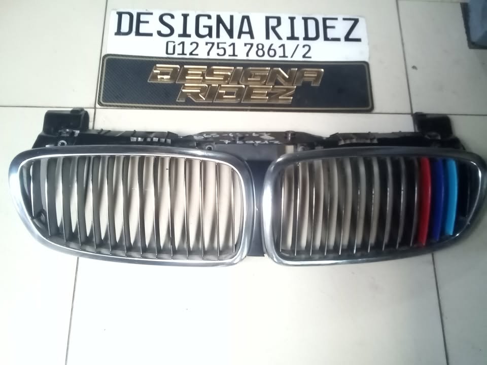 BMW E65/E66/E67 7 SERIES KIDNEY GRILL - Private Seller BMW E65/E66/E67 7 SERIES KIDNEY GRILL - Private Seller