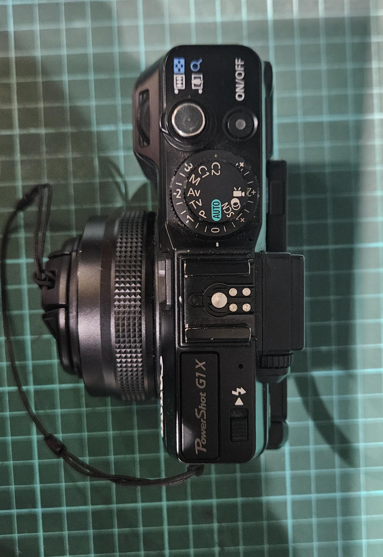 Canon G1X camera with dive housing and ikelite EF35 strobe