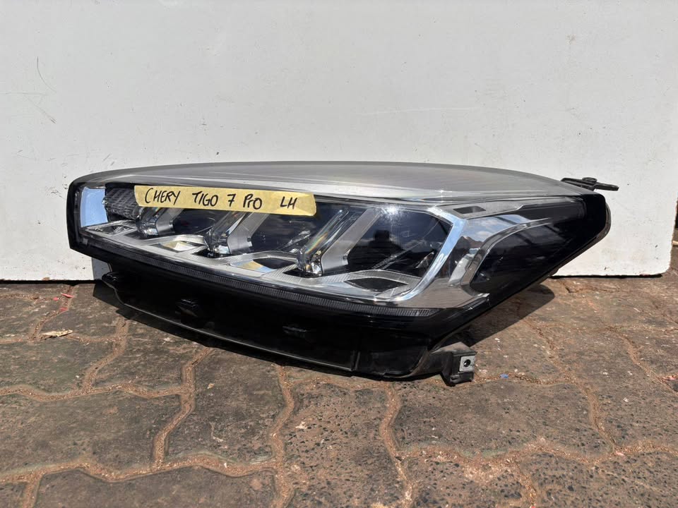 Chery Tiggo 7 Headlight - Private Seller Chery Tiggo 7 Headlight - Private Seller
