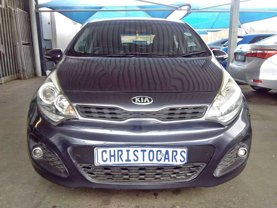 2014 Kia Rio Tec hatchback automatic 2014