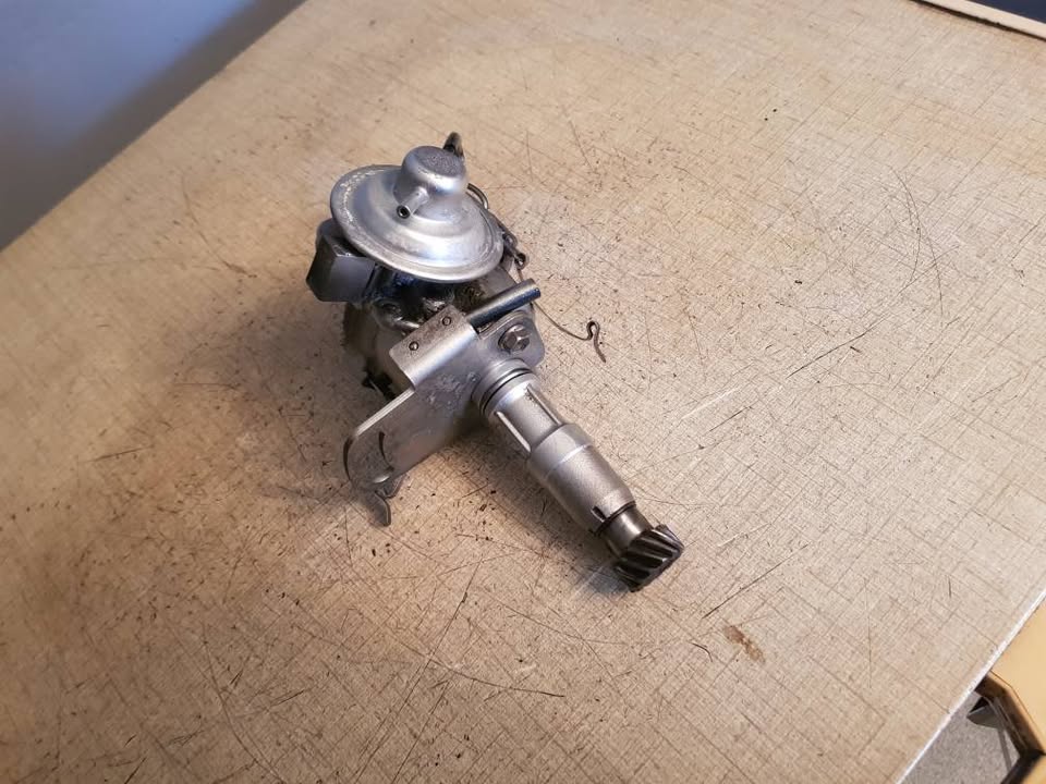 MAZDA OR FORD F6 OR F8 DISTRIBUTOR FORSALE - Private Seller