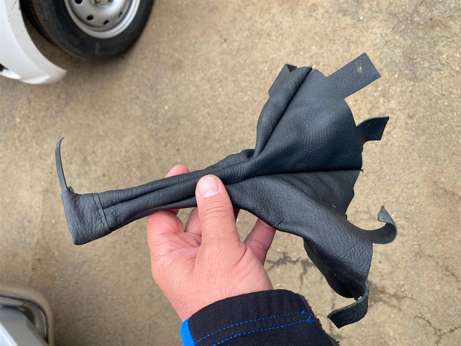 VW Gear boot genuine leather - Private Seller