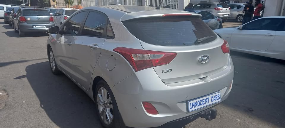 2016 HYUNDAI i30 1.6ENGINE PETROL, MANUAL TRANSMISSION, SILVER COLOUR, 119000KM