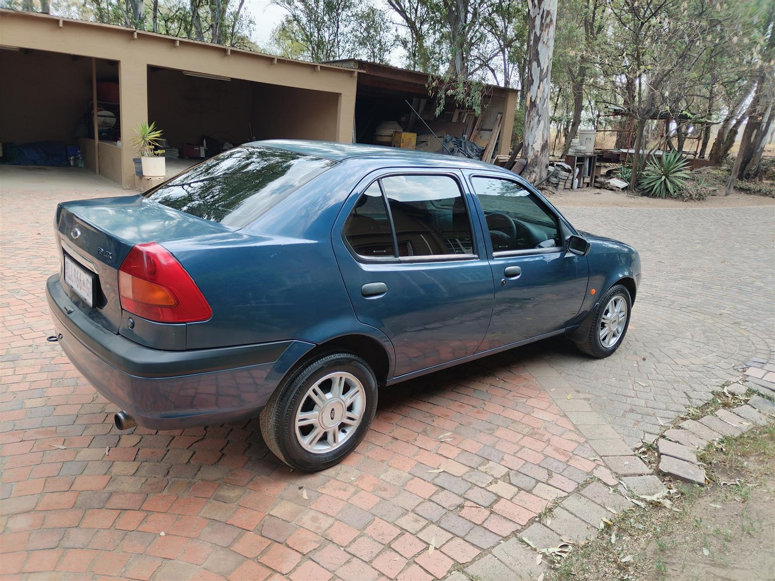 Used 2002 Ford Ikon 1.6i - Private Seller Used 2002 Ford Ikon 1.6i - Private Seller
