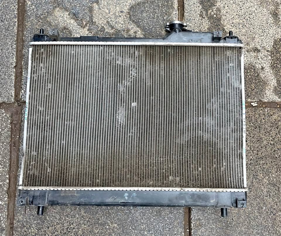 SUZUKI SWIFT RADIATOR - Private Seller SUZUKI SWIFT RADIATOR - Private Seller