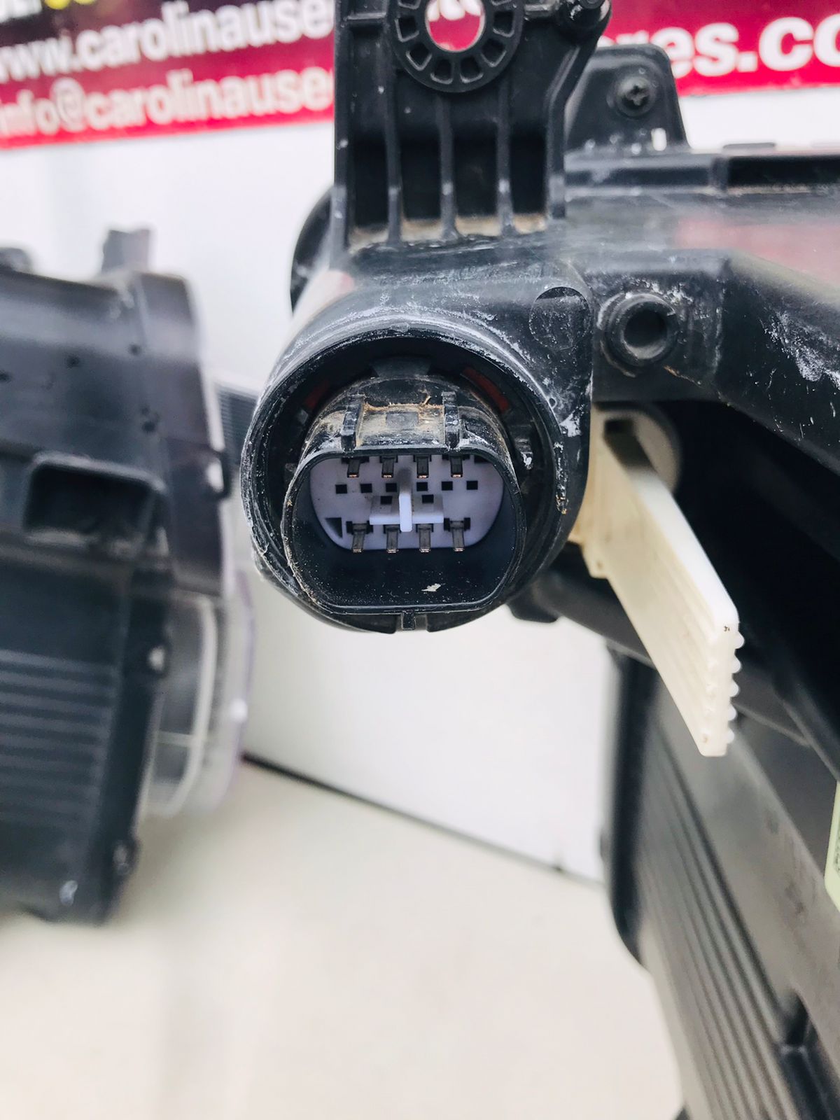 Hyundai Staria H1 left and right side headlights - Private Seller Hyundai Staria H1 left and right side headlights - Private Seller