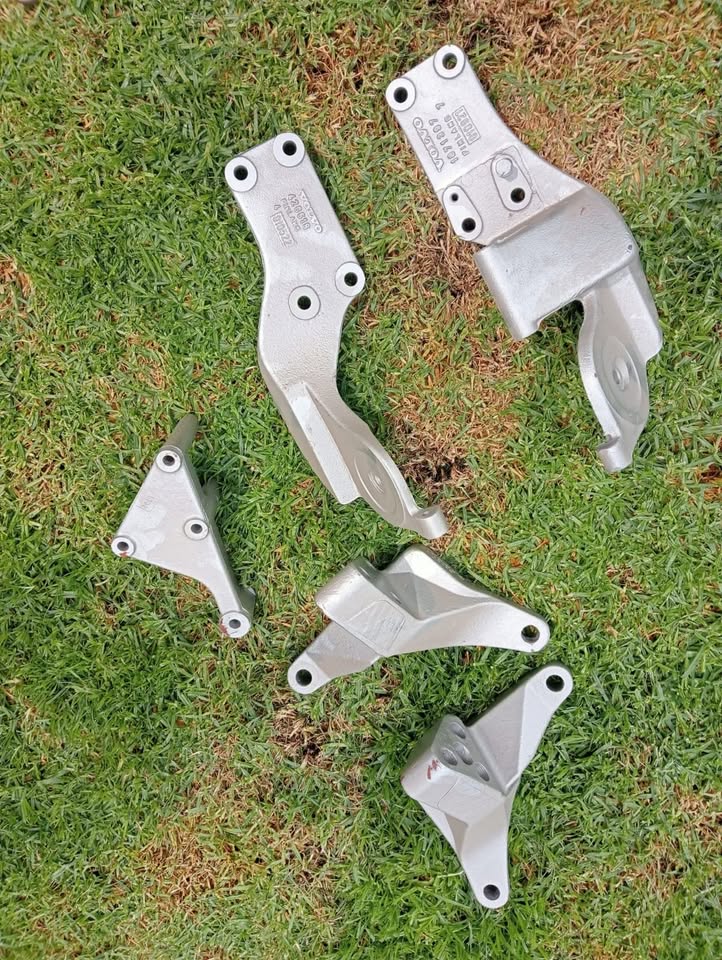 Volvo FL6/FL250 engine mountings - Private Seller Volvo FL6/FL250 engine mountings - Private Seller