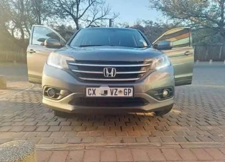 Used 2014 Honda CR-V 2.0 Comfort - Private Seller Used 2014 Honda CR-V 2.0 Comfort - Private Seller