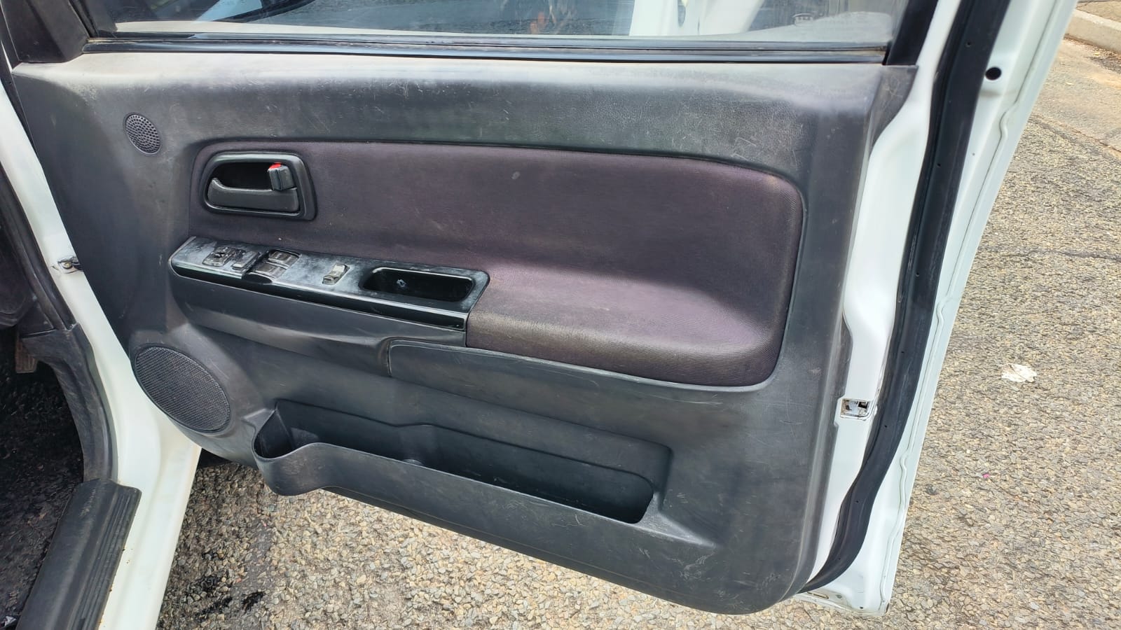2011 Isuzu KB250 SuperCab Extended Bakkie Manual Fabric Seats Good Ord