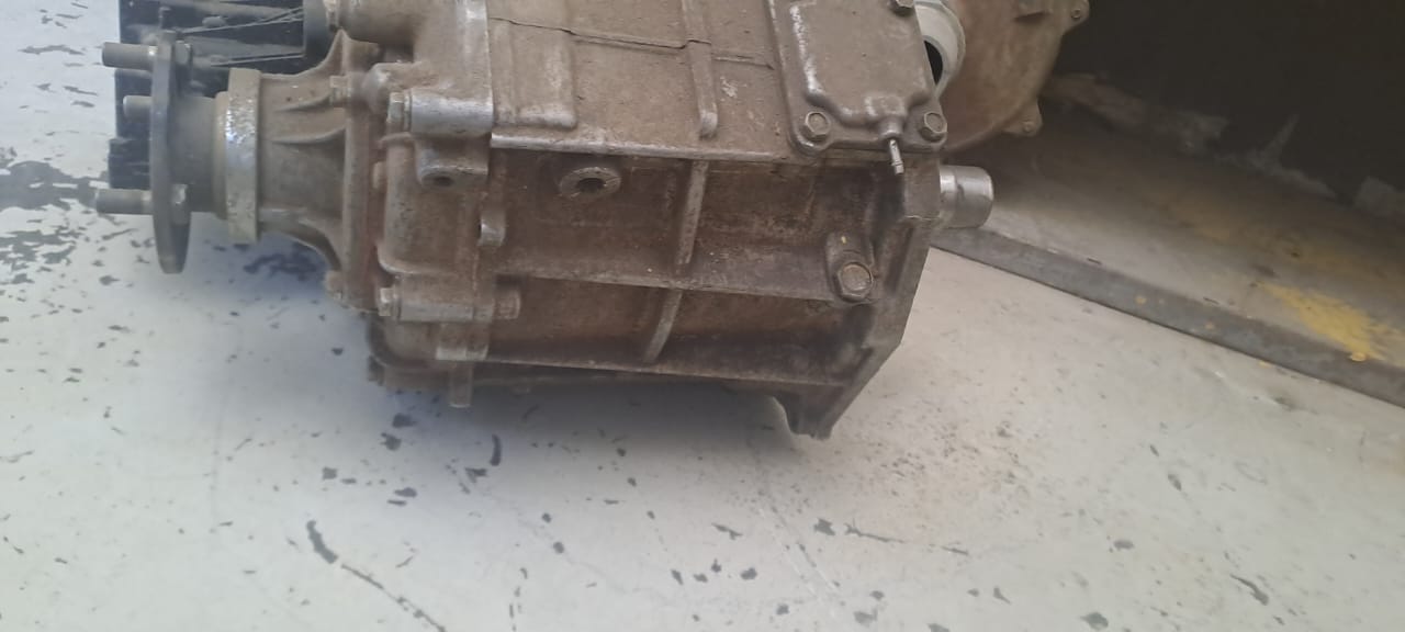 Toyota 2012 4x4 parado gaerbox transfer case. - Private Seller Toyota 2012 4x4 parado gaerbox transfer case. - Private Seller