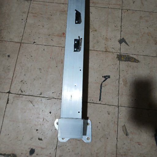 chery tiggo 4 stiffener - Private Seller chery tiggo 4 stiffener - Private Seller